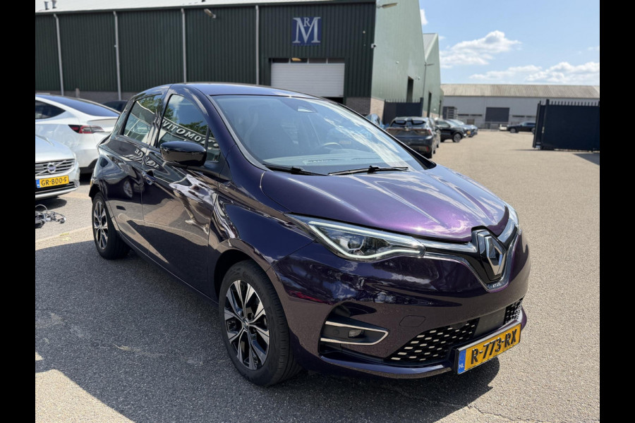 Renault ZOE R135 Evolution 52 kWh SOH 95% | 30.000KM | DEALER ONDERHOUDEN| CAMERA | CCS SNELLADER| FULL LED | RIJKLAAR GELEVERD INCL. 12 MND BOVAG GARANTIE| LANE ASSIST|