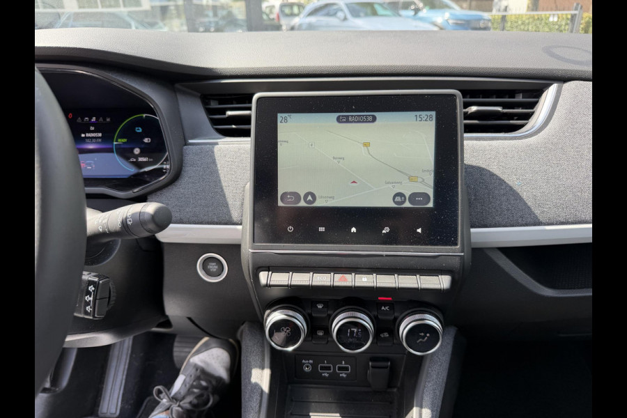 Renault ZOE R135 Evolution 52 kWh SOH 95% | 30.000KM | DEALER ONDERHOUDEN| CAMERA | CCS SNELLADER| FULL LED | RIJKLAAR GELEVERD INCL. 12 MND BOVAG GARANTIE| LANE ASSIST|
