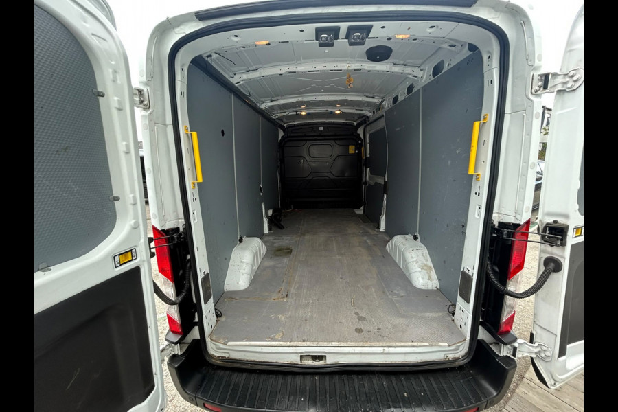Ford Transit 350 2.0 TDCI L3H2 Trend MHEV RWD 2800 kg trekhaak ( ex overheid )
