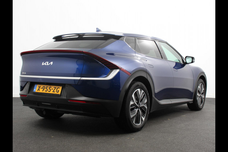 Kia Ev6 Light Edition 58 kWh SOH 99% Navigatie Apple Carplay Android Auto Camera Parkeersensoren achter Cruise Control Climate Control Lichtmetalen Velgen