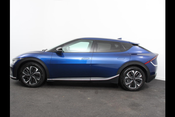Kia Ev6 Light Edition 58 kWh SOH 99% Navigatie Apple Carplay Android Auto Camera Parkeersensoren achter Cruise Control Climate Control Lichtmetalen Velgen