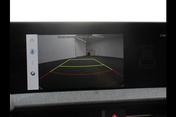 Kia Ev6 Light Edition 58 kWh SOH 99% Navigatie Apple Carplay Android Auto Camera Parkeersensoren achter Cruise Control Climate Control Lichtmetalen Velgen