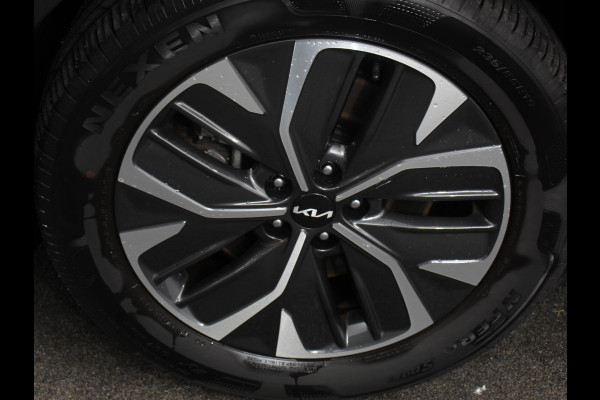 Kia Ev6 Light Edition 58 kWh SOH 99% Navigatie Apple Carplay Android Auto Camera Parkeersensoren achter Cruise Control Climate Control Lichtmetalen Velgen