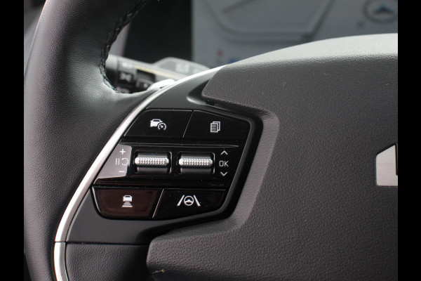 Kia Ev6 Light Edition 58 kWh SOH 99% Navigatie Apple Carplay Android Auto Camera Parkeersensoren achter Cruise Control Climate Control Lichtmetalen Velgen
