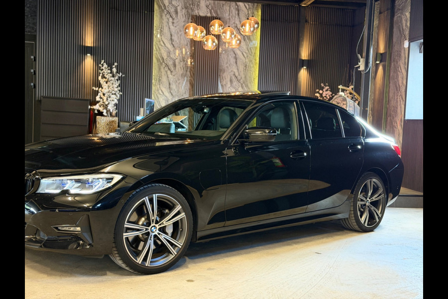 BMW 3-serie 330e M sport|Pano|Bomvol!