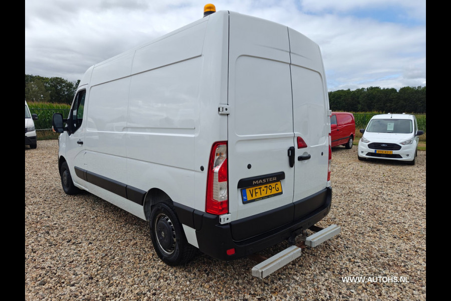 Renault Master T35 2.3 dCi 135 L2H2 + werkplaats inrichting , Euro 6 , 1e Eig , 140 PK , Apk 4-2027 , Camera , leuke bus.
