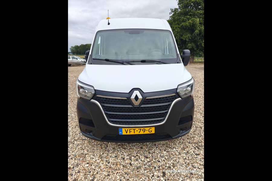 Renault Master T35 2.3 dCi 135 L2H2 + werkplaats inrichting , Euro 6 , 1e Eig , 140 PK , Apk 4-2027 , Camera , leuke bus.