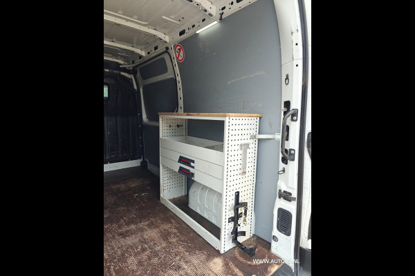 Renault Master T35 2.3 dCi 135 L2H2 + werkplaats inrichting , Euro 6 , 1e Eig , 140 PK , Apk 4-2027 , Camera , leuke bus.