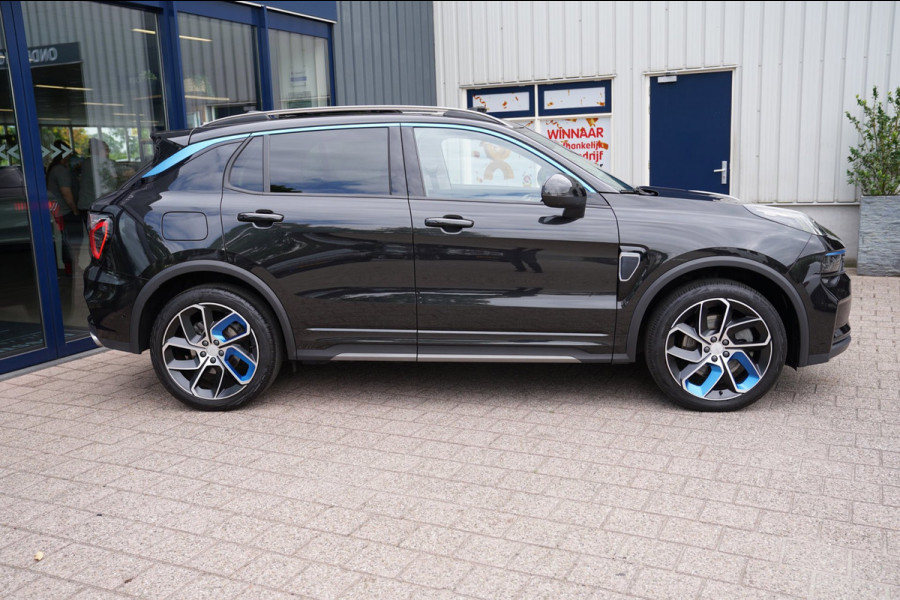 Lynk & Co 01 1.5|Prijs incl. 12 mnd garantie| PDC Panoramadak LMV Navi Apple carplay/Android auto Camera