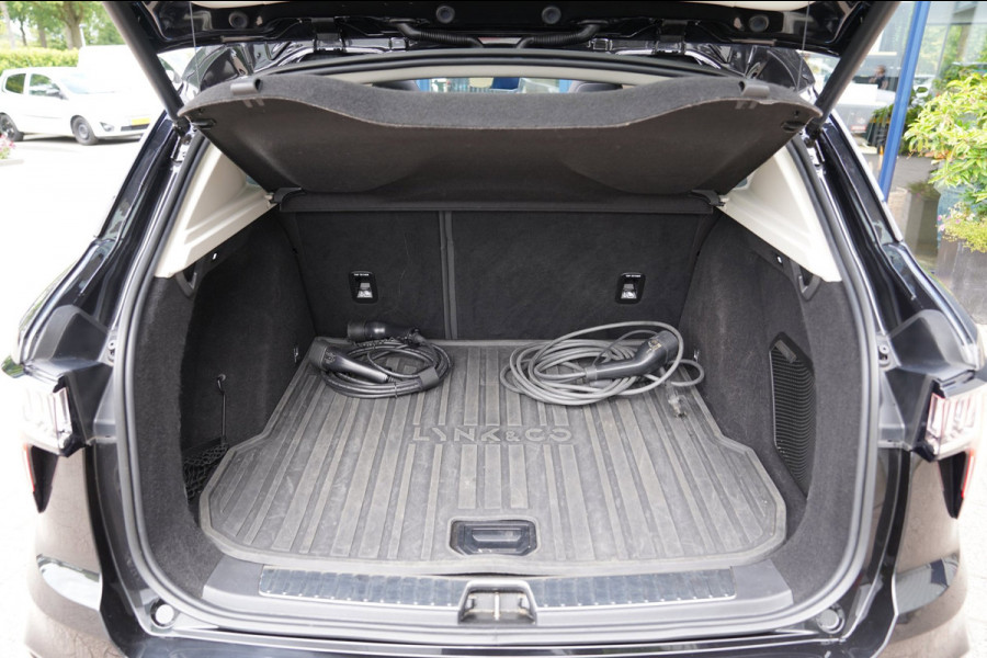 Lynk & Co 01 1.5|Prijs incl. 12 mnd garantie| PDC Panoramadak LMV Navi Apple carplay/Android auto Camera