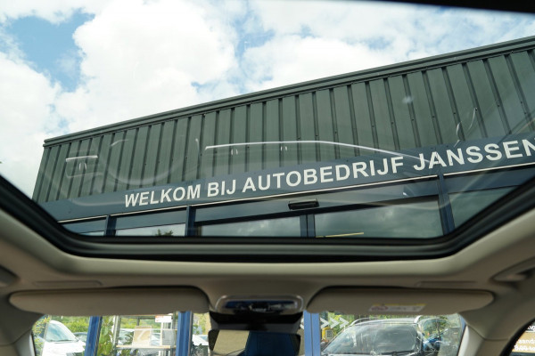 Lynk & Co 01 1.5|Prijs incl. 12 mnd garantie| PDC Panoramadak LMV Navi Apple carplay/Android auto Camera