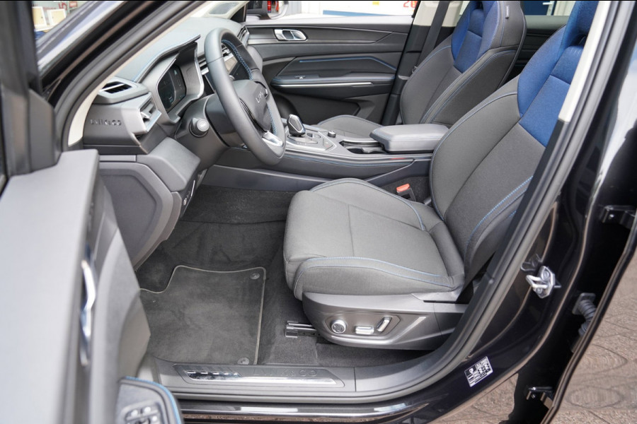 Lynk & Co 01 1.5|Prijs incl. 12 mnd garantie| PDC Panoramadak LMV Navi Apple carplay/Android auto Camera