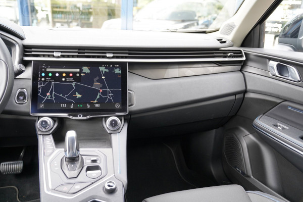 Lynk & Co 01 1.5|Prijs incl. 12 mnd garantie| PDC Panoramadak LMV Navi Apple carplay/Android auto Camera