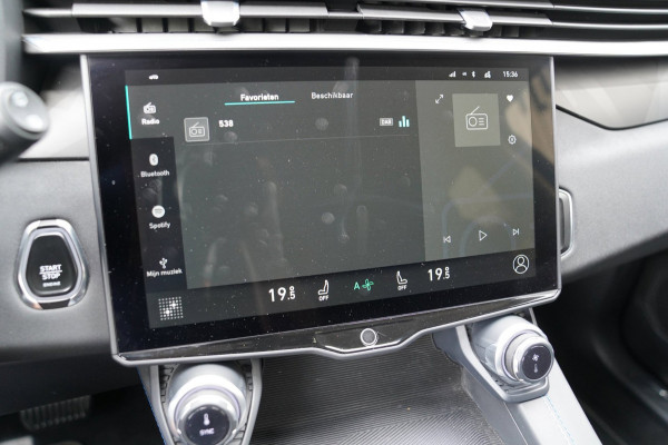 Lynk & Co 01 1.5|Prijs incl. 12 mnd garantie| PDC Panoramadak LMV Navi Apple carplay/Android auto Camera