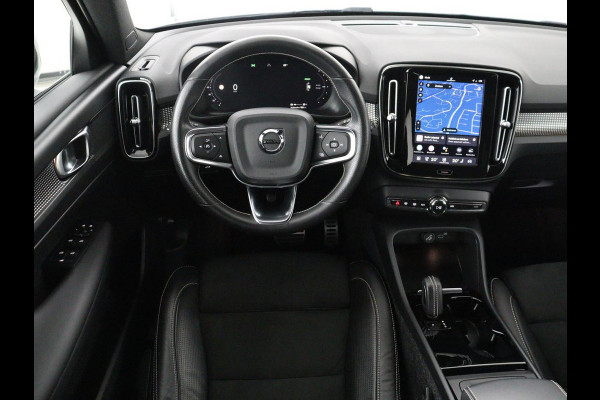 Volvo XC40 Recharge P8 AWD R-Design | SOH 97.1% | Trekhaak | Panoramadak | Leder/alcantara | Stuur/stoel verwarming | Park assit | Carplay |