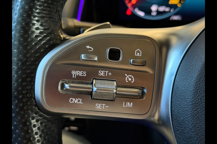 Mercedes-Benz Glb 200 AMG|7 Pers.|Pano|Memory|Sfeer|vol!