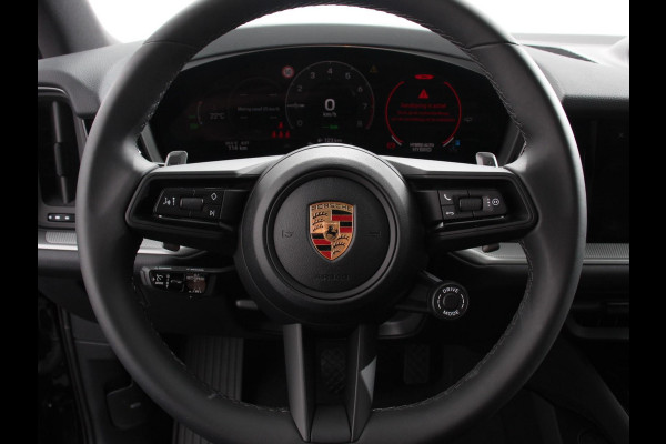 Porsche Cayenne 3.0 E-Hybrid Akrapovic met soundbox Luchtvering Leder Panoramadak Camera Navigatie Elektrische comfortstoelen DAB+ Led Adaptieve cruise control Climate control Lichtmetalen velgen Apple Carplay/ Android Auto