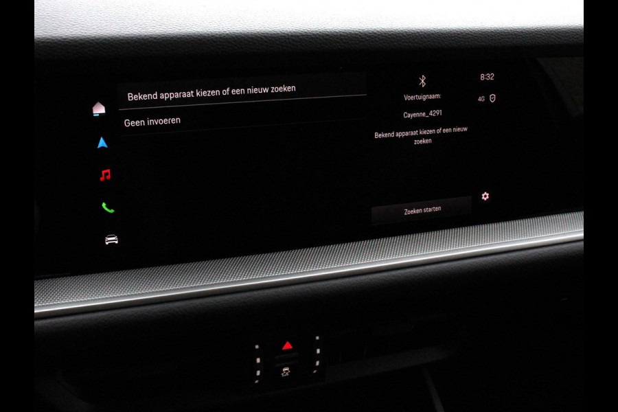 Porsche Cayenne 3.0 E-Hybrid Akrapovic met soundbox Luchtvering Leder Panoramadak Camera Navigatie Elektrische comfortstoelen DAB+ Led Adaptieve cruise control Climate control Lichtmetalen velgen Apple Carplay/ Android Auto
