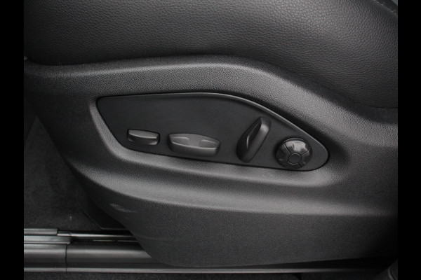 Porsche Cayenne 3.0 E-Hybrid Akrapovic met soundbox Luchtvering Leder Panoramadak Camera Navigatie Elektrische comfortstoelen DAB+ Led Adaptieve cruise control Climate control Lichtmetalen velgen Apple Carplay/ Android Auto