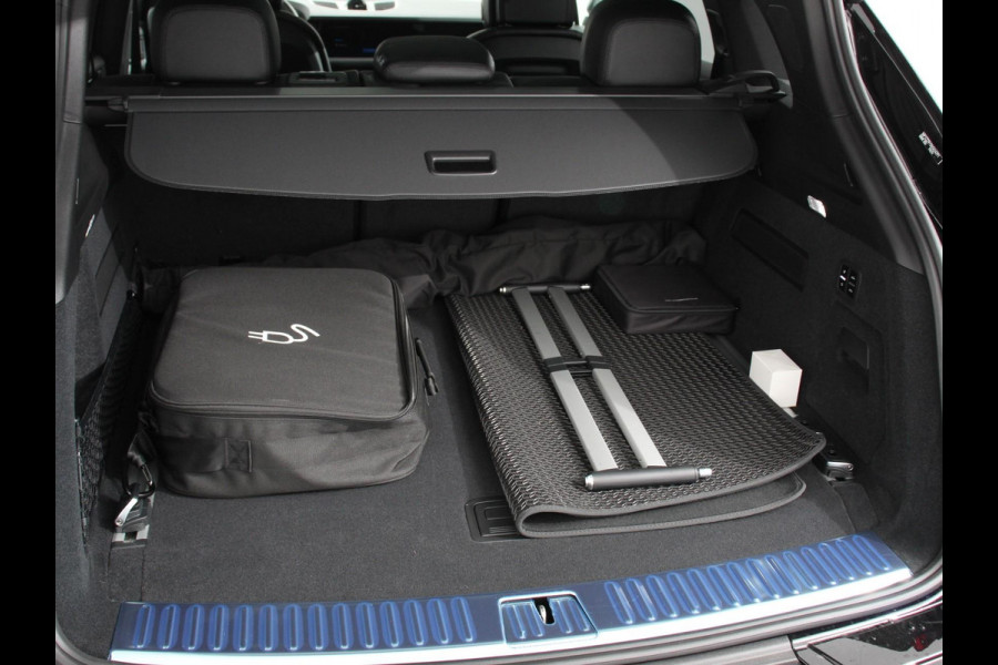 Porsche Cayenne 3.0 E-Hybrid Akrapovic met soundbox Luchtvering Leder Panoramadak Camera Navigatie Elektrische comfortstoelen DAB+ Led Adaptieve cruise control Climate control Lichtmetalen velgen Apple Carplay/ Android Auto