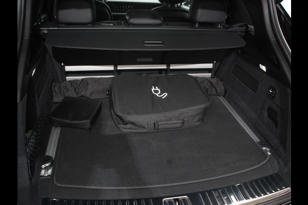 Porsche Cayenne 3.0 E-Hybrid Akrapovic met soundbox Luchtvering Leder Panoramadak Camera Navigatie Elektrische comfortstoelen DAB+ Led Adaptieve cruise control Climate control Lichtmetalen velgen Apple Carplay/ Android Auto