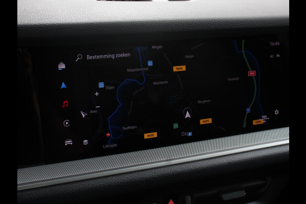 Porsche Cayenne 3.0 E-Hybrid Akrapovic met soundbox Luchtvering Leder Panoramadak Camera Navigatie Elektrische comfortstoelen DAB+ Led Adaptieve cruise control Climate control Lichtmetalen velgen Apple Carplay/ Android Auto
