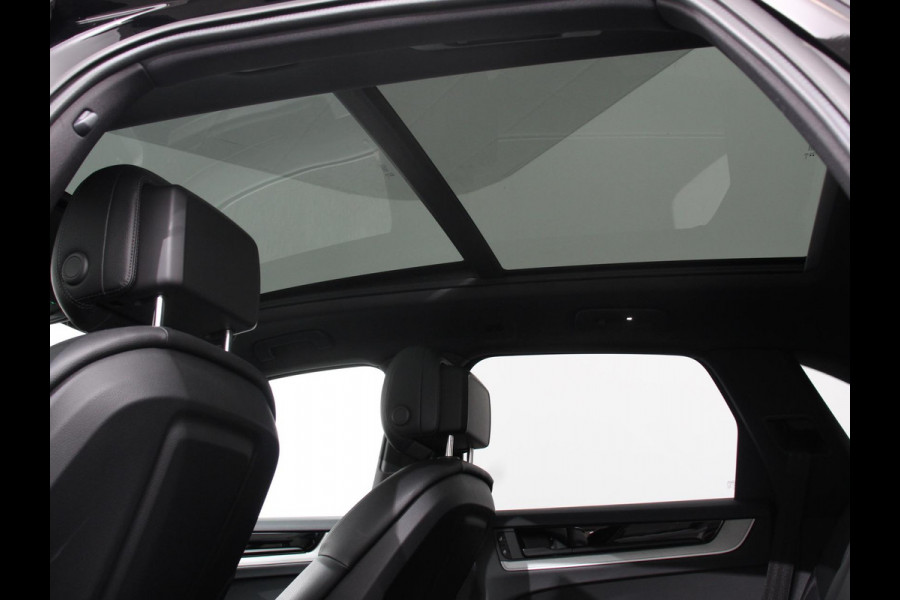 Porsche Cayenne 3.0 E-Hybrid Akrapovic met soundbox Luchtvering Leder Panoramadak Camera Navigatie Elektrische comfortstoelen DAB+ Led Adaptieve cruise control Climate control Lichtmetalen velgen Apple Carplay/ Android Auto