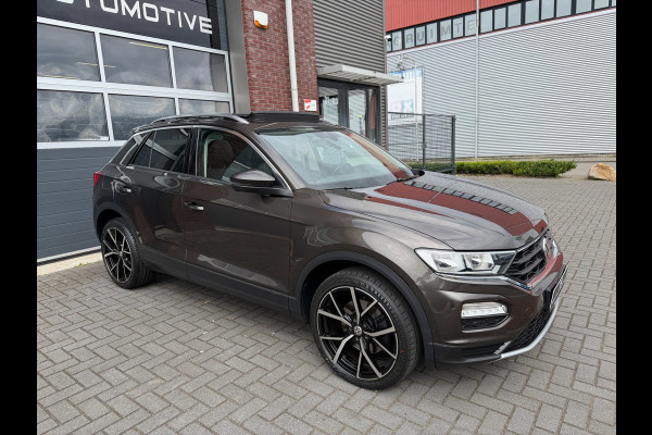 Volkswagen T-Roc 1.5 TSI DSG ACC Pano Carplay Navi PDC Lane