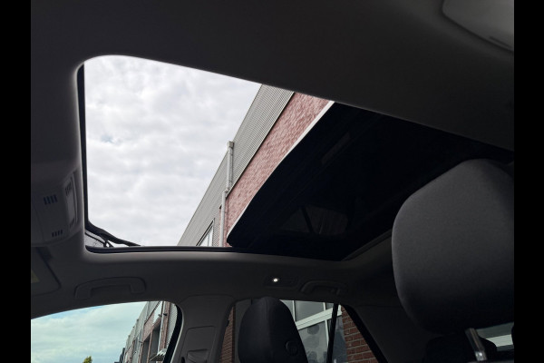 Volkswagen T-Roc 1.5 TSI DSG ACC Pano Carplay Navi PDC Lane