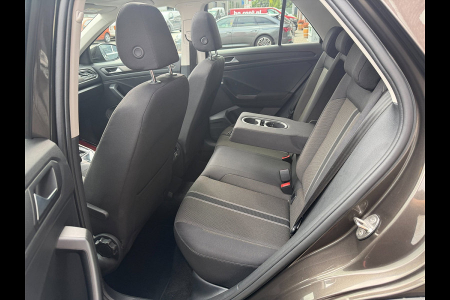 Volkswagen T-Roc 1.5 TSI DSG ACC Pano Carplay Navi PDC Lane