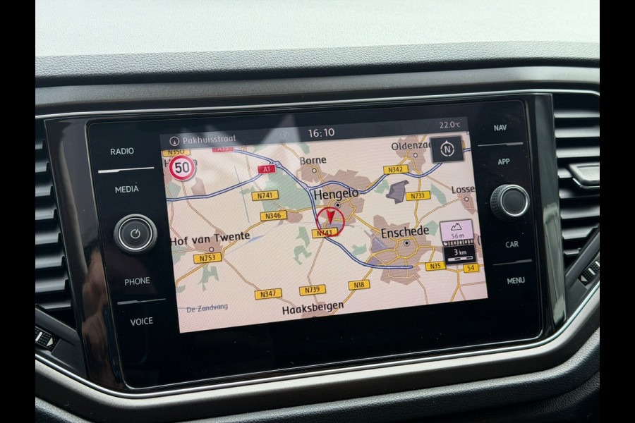 Volkswagen T-Roc 1.5 TSI DSG ACC Pano Carplay Navi PDC Lane