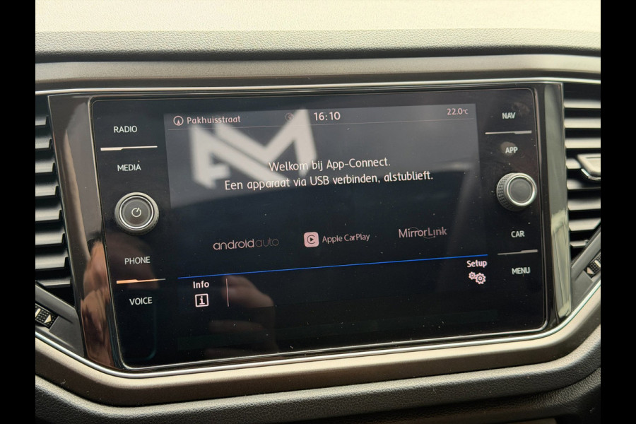 Volkswagen T-Roc 1.5 TSI DSG ACC Pano Carplay Navi PDC Lane