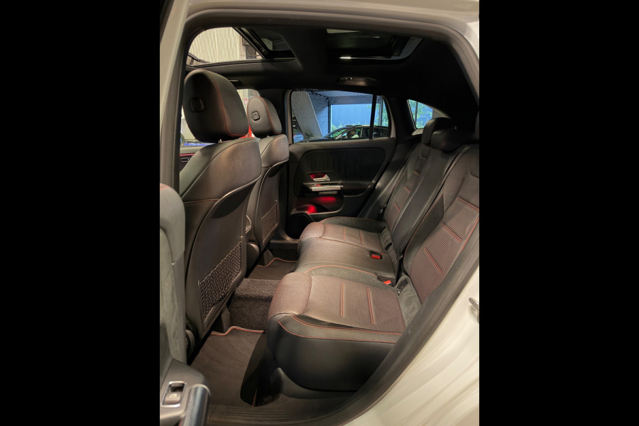 Mercedes-Benz GLA 250 e AMG Line Edition one|Pano|Sfeer|Carplay