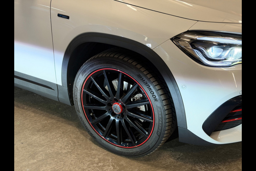 Mercedes-Benz GLA 250 e AMG Line Edition one|Pano|Sfeer|Carplay