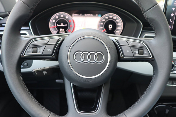 Audi A4 Limousine 35 TFSI Advanced Edition org.NL