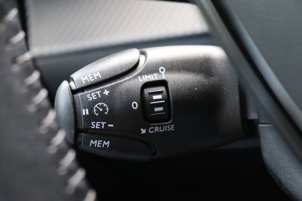Peugeot 208 1.2 PT Blue L Active org.NL navi pdc ecc