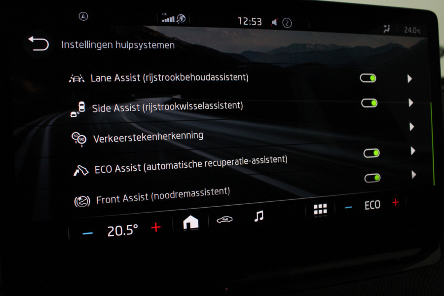 Škoda ENYAQ iV 80 Loft Edition > SOH 94%/Pano.schuifdak/Trekhaak/Memory stoel....