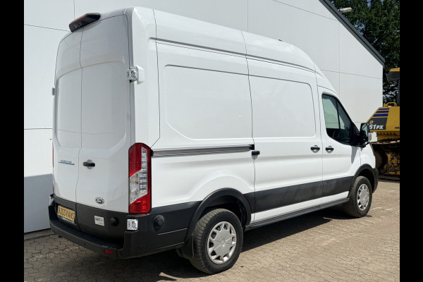 Ford E-Transit 68kWh 184PK L2H3 317km WLTP 97.3% (SOH) BEV Snelladen 360° Camera Climate Control Cruise Control Navigatie Carplay Parkeersensoren v+a