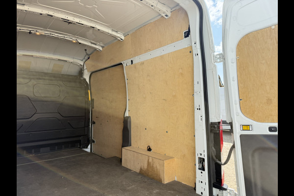 Ford E-Transit 68kWh 184PK L2H3 317km WLTP 97.3% (SOH) BEV Snelladen 360° Camera Climate Control Cruise Control Navigatie Carplay Parkeersensoren v+a