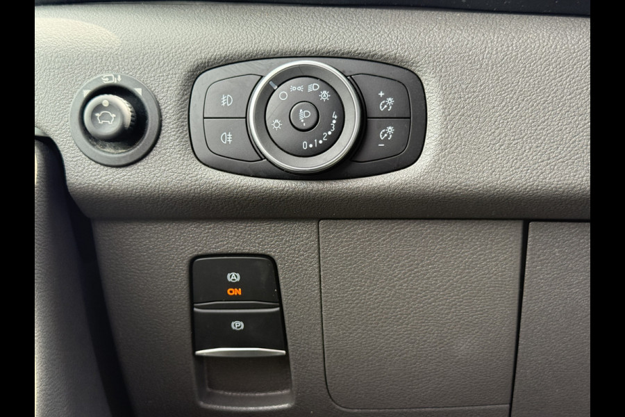 Ford E-Transit 68kWh 184PK L2H3 317km WLTP 97.3% (SOH) BEV Snelladen 360° Camera Climate Control Cruise Control Navigatie Carplay Parkeersensoren v+a