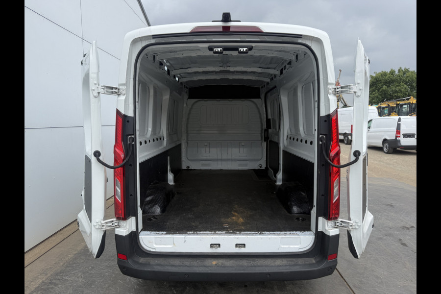 Maxus eDeliver 9 72kWh 204PK Elektrisch 72kWh 280km WLTP L3H2 ACC Stoelverwarming Snelladen LED Carplay Parkeersensoren v+a Airco BPM Vrij