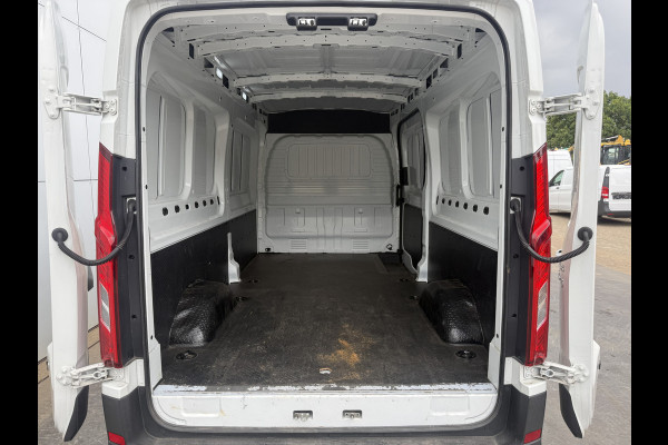 Maxus eDeliver 9 72kWh 204PK Elektrisch 72kWh 280km WLTP L3H2 ACC Stoelverwarming Snelladen LED Carplay Parkeersensoren v+a Airco BPM Vrij