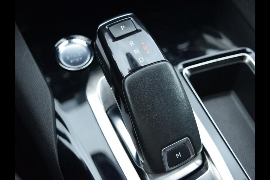 Peugeot 5008 1.2 PureTech GT-Line | 130 PK | 7-PERSOONS | LEDEREN BEKLEDING | PARKEERSENSOREN MET CAMERA | ELEKTR. ACHTERKLEP | CLIMATE CONTROL | SCHUIF-KANTELDAK