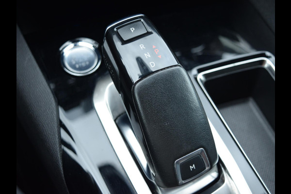Peugeot 5008 1.2 PureTech GT-Line | 130 PK | 7-PERSOONS | LEDEREN BEKLEDING | PARKEERSENSOREN MET CAMERA | ELEKTR. ACHTERKLEP | CLIMATE CONTROL | SCHUIF-KANTELDAK