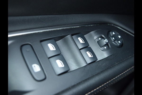 Peugeot 5008 1.2 PureTech GT-Line | 130 PK | 7-PERSOONS | LEDEREN BEKLEDING | PARKEERSENSOREN MET CAMERA | ELEKTR. ACHTERKLEP | CLIMATE CONTROL | SCHUIF-KANTELDAK