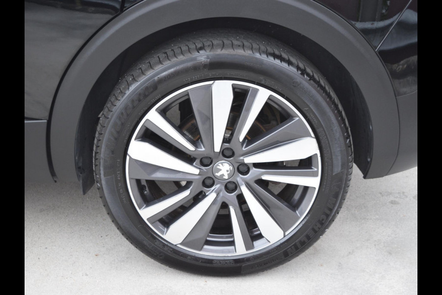 Peugeot 5008 1.2 PureTech GT-Line | 130 PK | 7-PERSOONS | LEDEREN BEKLEDING | PARKEERSENSOREN MET CAMERA | ELEKTR. ACHTERKLEP | CLIMATE CONTROL | SCHUIF-KANTELDAK
