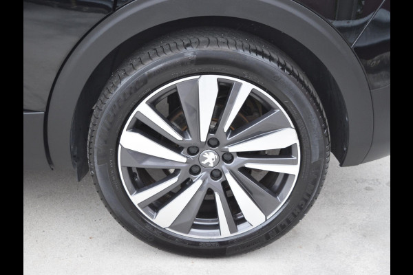Peugeot 5008 1.2 PureTech GT-Line | 130 PK | 7-PERSOONS | LEDEREN BEKLEDING | PARKEERSENSOREN MET CAMERA | ELEKTR. ACHTERKLEP | CLIMATE CONTROL | SCHUIF-KANTELDAK