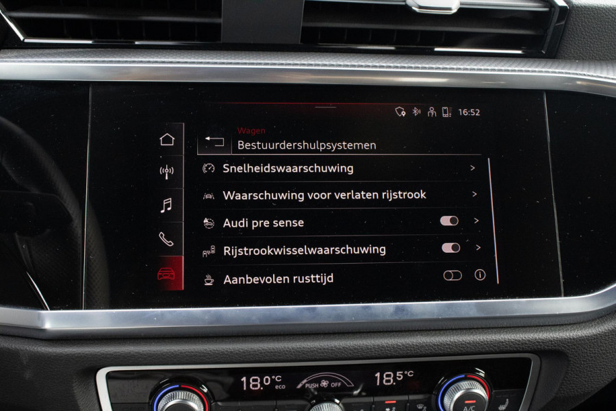 Audi Q3 Sportback 35 TFSI S line PANO CAMERA DODEHOEK CARPLAY