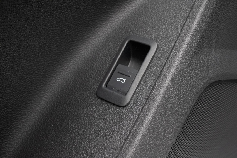 Audi Q3 Sportback 35 TFSI S line PANO CAMERA DODEHOEK CARPLAY