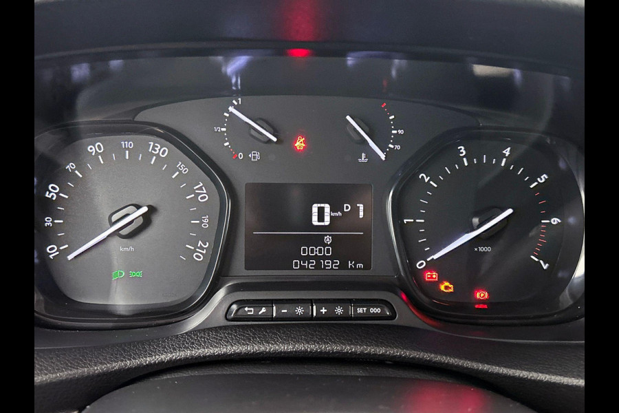 Opel Vivaro 145pk Automaat Dubbele Cabine L3H1 Navigatie Apple Carplay Cruise control Trekhaak